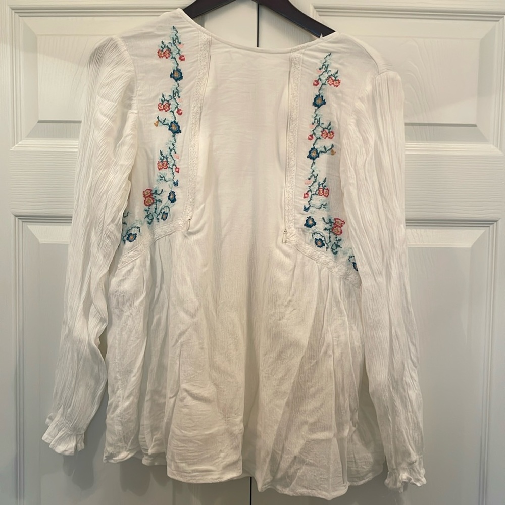 Sweet Embroidered Maternity/Nursing Shirt -perfect for Spring and Summer!
